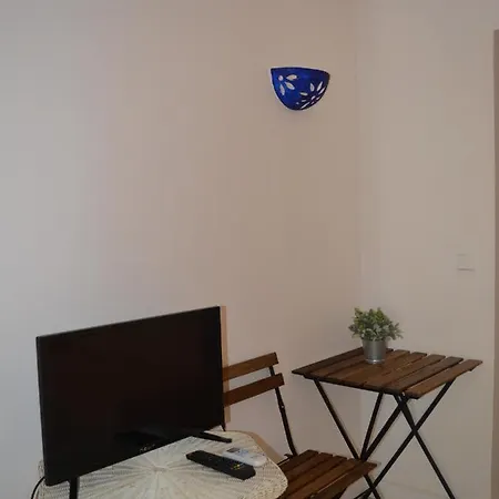 Estudio Piscina E Praia, De *