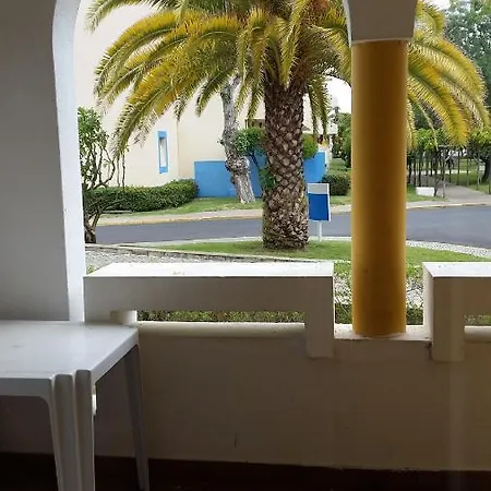 Estudio Piscina E Praia, De